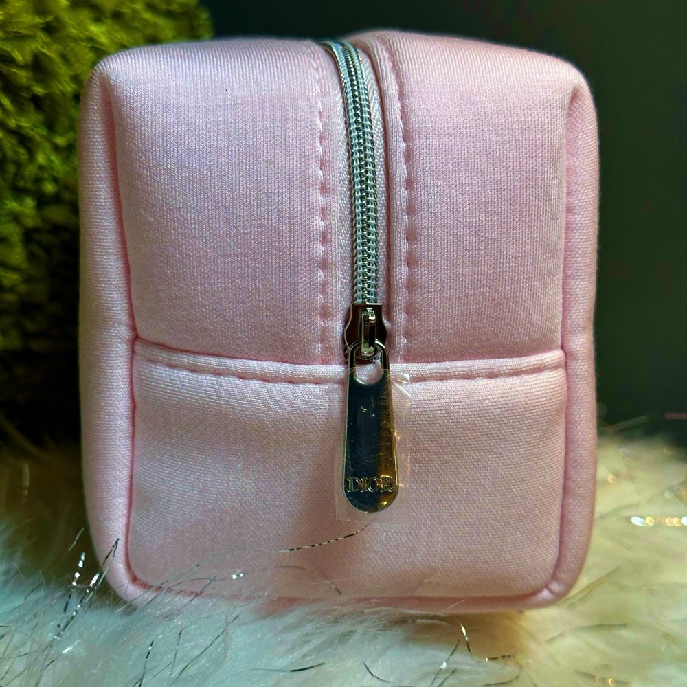 Rare-Authentic Dior ⭐️Cotton Candy Pink Cosmetic Bag - Picture 3 of 5